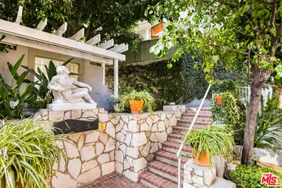 1323 N Olive Dr #39B, West Hollywood, CA 90069 - Photo 1