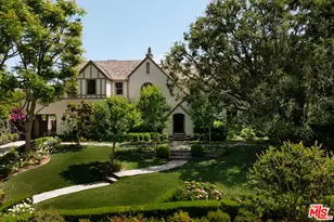 344 S Hudson Ave, Los Angeles, CA 90020 - Photo 1