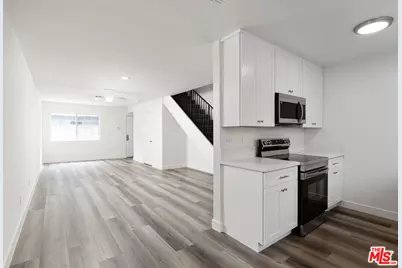 6616 Sylmar Ave #2, Van Nuys, CA 91405 - Photo 1