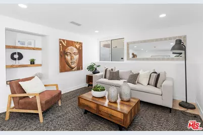 3815 W 60th St, Los Angeles, CA 90043 - Photo 1
