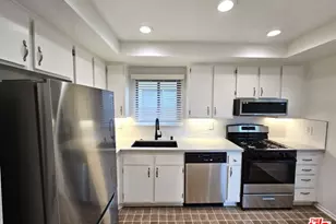 2349 S Bentley Ave, Los Angeles, CA 90064 - Photo 1