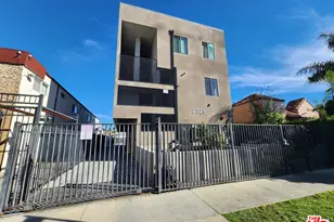 2726 S Cochran Ave, Los Angeles, CA 90016 - Photo 1