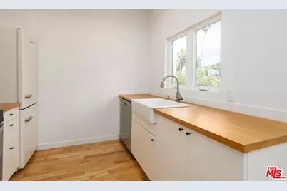 3700 W Sunset Blvd #3, Los Angeles, CA 90026 - Photo 1