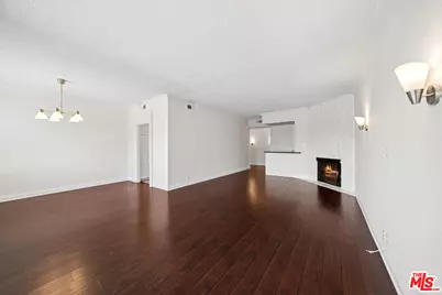 333 S Elm Dr #202, Beverly Hills, CA 90212 - Photo 1