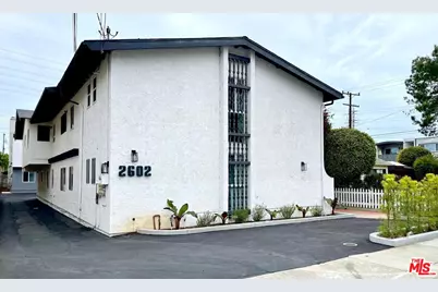 2602 Carnegie Ln #6, Redondo Beach, CA 90278 - Photo 1