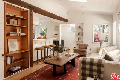 754 California Ave, Venice, CA 90291 - Photo 1