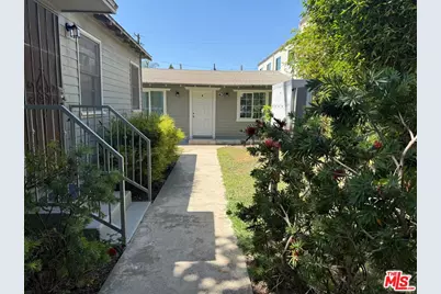 1438 11th St #B, Santa Monica, CA 90401 - Photo 1