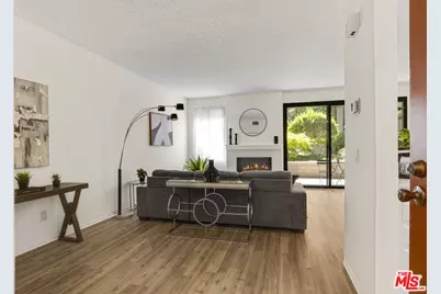 8707 Falmouth Ave #101, Playa del Rey, CA 90293 - Photo 1