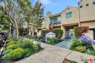 14101 Dickens St, Sherman Oaks, CA 91423 - Photo 1