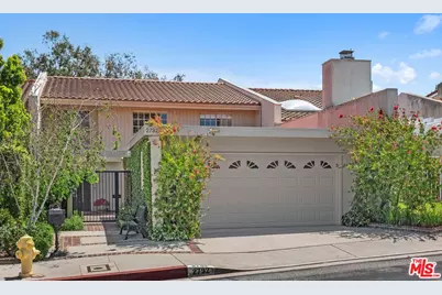 2792 Bottlebrush Dr, Los Angeles, CA 90077 - Photo 1