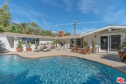 913 Chattanooga Ave, Pacific Palisades, CA 90272 - Photo 1