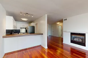 1010 N Kings Rd, West Hollywood, CA 90069 - Photo 1