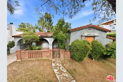 812 N Crescent Heights Blvd, Los Angeles, CA 90046 - Photo 1