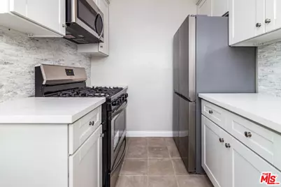 1223 4th Ave ##1, Los Angeles, CA 90019 - Photo 1
