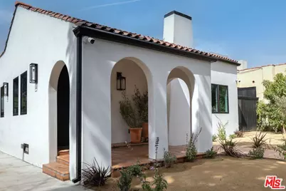 2101 Yosemite Dr, Los Angeles, CA 90041 - Photo 1