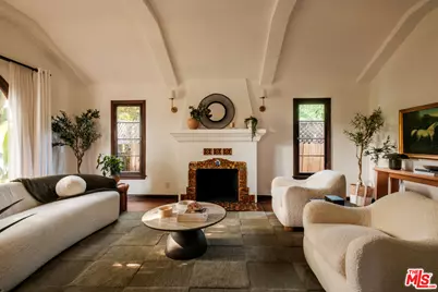4260 S Norton Ave, Los Angeles, CA 90008 - Photo 1