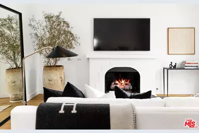 745 N Laurel Ave, Los Angeles, CA 90046 - Photo 1