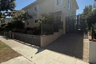 433 S Doheny Dr, Beverly Hills, CA 90211 - Photo 1