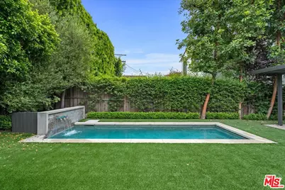 626 N Las Palmas Ave, Los Angeles, CA 90004 - Photo 1