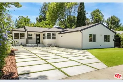 19120 Bessemer St, Tarzana, CA 91335 - Photo 1