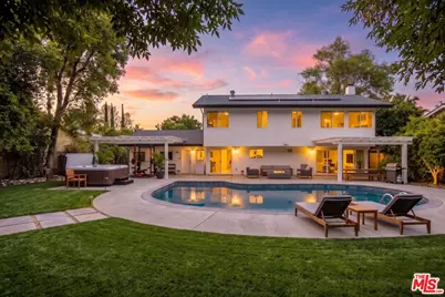 24111 Philiprimm St, Woodland Hills, CA 91367 - Photo 1
