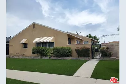 9424 S Manhattan Pl, Los Angeles, CA 90047 - Photo 1