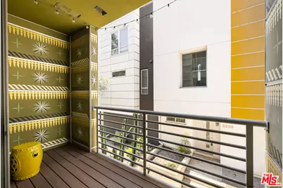 2204 Fox Ln, Los Angeles, CA 90026 - Photo 1