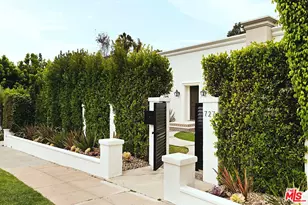 727 N Doheny Dr, Beverly Hills, CA 90210 - Photo 1