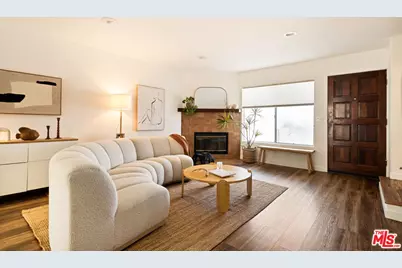 1906 W Victory Blvd #9, Burbank, CA 91506 - Photo 1