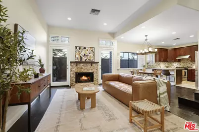 384 E Del Mar Blvd, Pasadena, CA 91101 - Photo 1