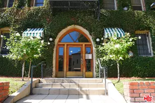 611 S Cloverdale Ave, Los Angeles, CA 90036 - Photo 1