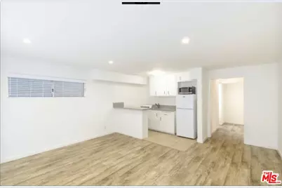 1261 N Laurel Ave #20, Los Angeles, CA 90046 - Photo 1