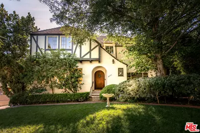 2601 N Commonwealth Ave, Los Angeles, CA 90027 - Photo 1