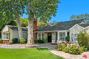 5836 Hillview Park Ave, Van Nuys, CA 91401 - Photo 1
