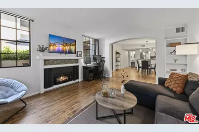 750 N Kings Rd #118, West Hollywood, CA 90069 - Photo 1