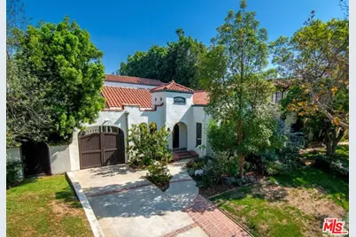 552 Wilcox Ave, Los Angeles, CA 90004 - Photo 1