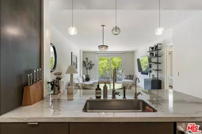 1705 Ocean Ave #212, Santa Monica, CA 90401 - Photo 10