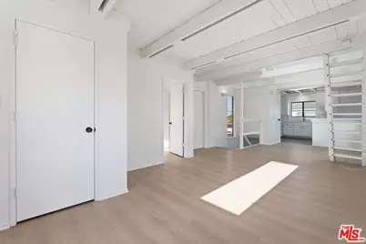 2513 190th St #A, Redondo Beach, CA 90278 - Photo 1