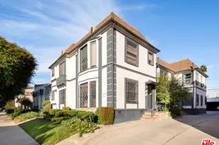 326 N Sierra Bonita Ave, Los Angeles, CA 90036 - Photo 1