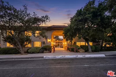 3907 La Crescenta Ave #203, La Crescenta, CA 91214 - Photo 1