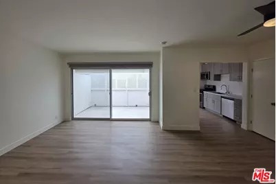 827 9th St #7, Santa Monica, CA 90403 - Photo 1