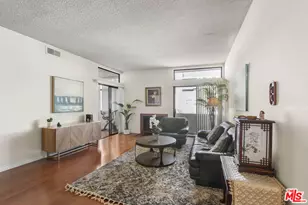 729 S Hobart Blvd, Los Angeles, CA 90005 - Photo 1