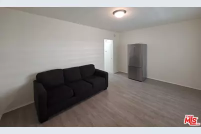 1433 Brockton Ave #9, Los Angeles, CA 90025 - Photo 1