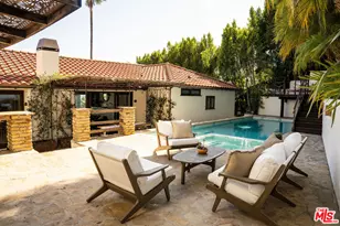 2017 N Gramercy Pl, Los Angeles, CA 90068 - Photo 1