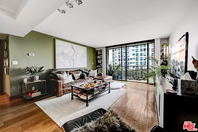 10535 Wilshire Blvd #712, Los Angeles, CA 90024 - Photo 1