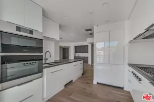 10490 Wilshire Blvd, Los Angeles, CA 90024 - Photo 1