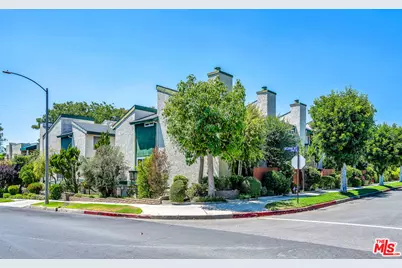 11645 Acama St #7, Studio City, CA 91604 - Photo 1