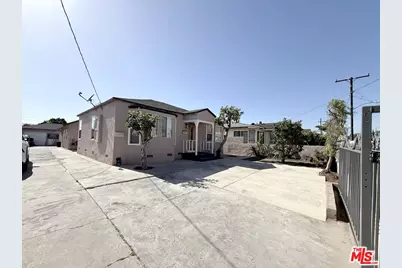 11633 Menlo Ave #Unit A, Hawthorne, CA 90250 - Photo 1