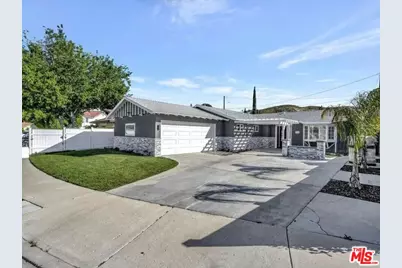 28040 Ermine Pl, Canyon Country, CA 91351 - Photo 1