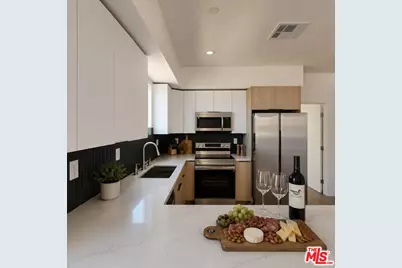10827 Peach Grove St, North Hollywood, CA 91601 - Photo 1